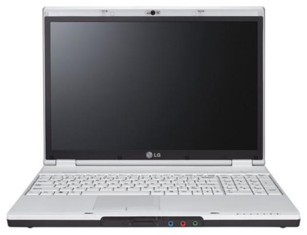 LG E500 (Pentium T2410 2000 Mhz/15.4"/1280x800/1024Mb/250Gb/DVD-RW/Wi-Fi/Bluetooth/Win Vista HP)
